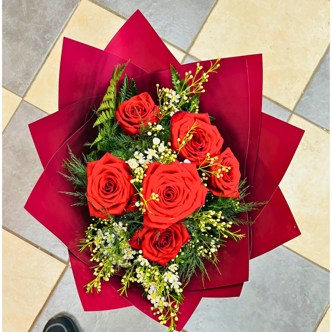 Valentine's Day Premium Ecuadorean Red 6 Roses Large